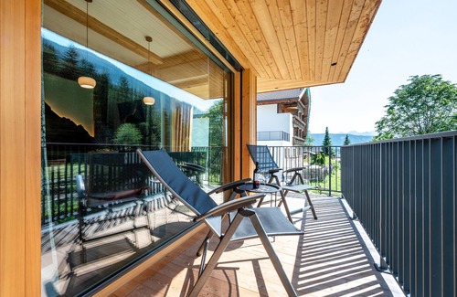 Prateria Ski Chalet | Chalet "Dolomites Villa Anita" with Mountain View, Private Terrace & Wi-Fi