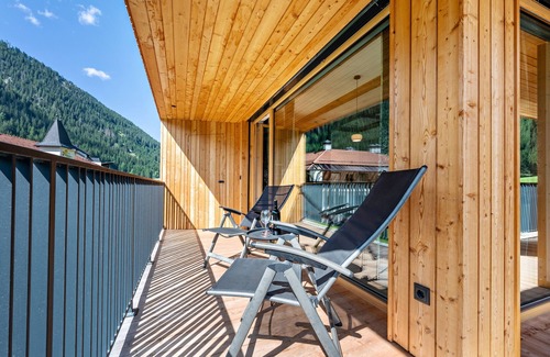 Prateria Ski Chalet | Chalet "Dolomites Villa Anita" with Mountain View, Private Terrace & Wi-Fi