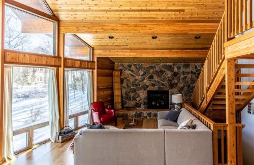 Harbert House | Chalet Du Bois