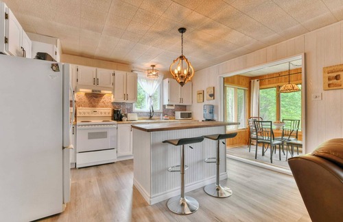Amherst House | Chalet du Bonheur | Bord de lac