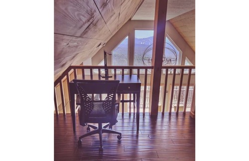 Jewett House | Chalet Eglantine Mountain Retreat