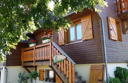 Saint-Genes-Champespe Ski Chalet | Chalet en Pleine Nature Pouvant Accueillir 12 Personnes, Randonnées, Pêche, ski