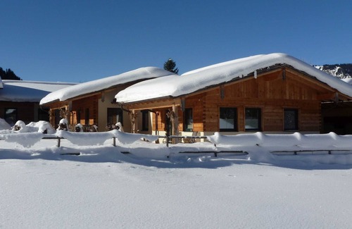 Haldensee Apartment | Chalet Ferienhaus 14 - Almdorf Tirol