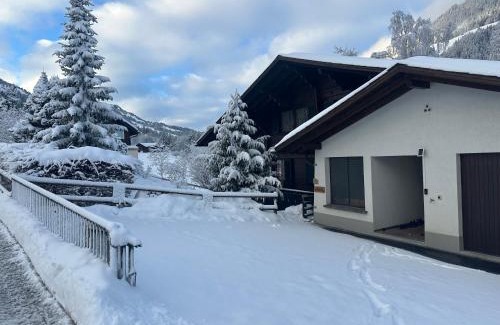Zweisimmen Apartment | Chalet Finkenwiese