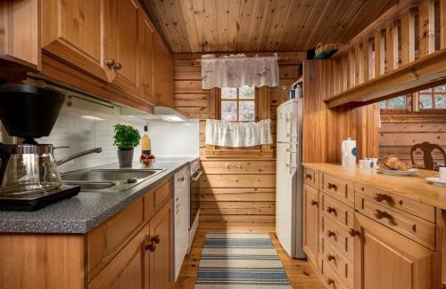 Olden Ski Chalet | Chalet Fjordblick I by Interhome