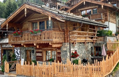 Hundsdorfl Apartment | Chalet for 2-6 persons (2 bedrooms, 2 bathrooms) - Almdorf Flachau and Promi Alm