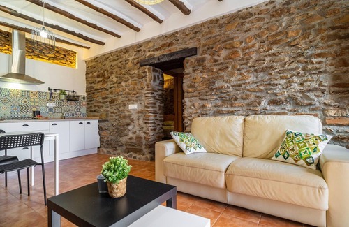 Adra Cottage | Chalet in Adra with Sea & Mountain Views