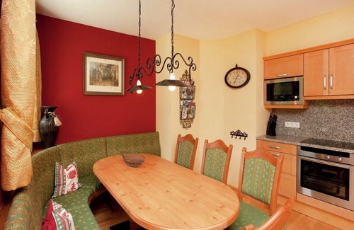 Hinterglemm Ski Chalet | Chalet in Saalbach near Ski Lift & Sauna
