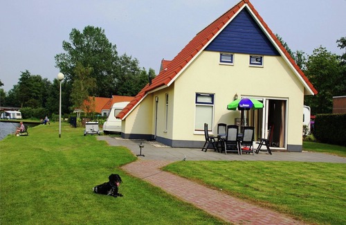 Suameer Villa | Chalet in Bergumermeer by the Canal