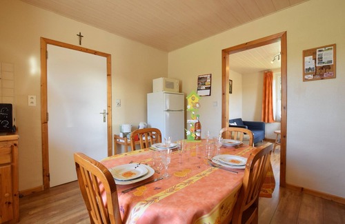 Bovigny House | Chalet in Bovigny with Forest & BBQ