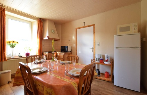 Bovigny House | Chalet in Bovigny with Forest & BBQ
