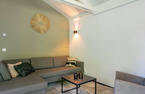 Municipality of Geldrop-Mierlo Ski Chalet | Chalet in Eindhoven near Bospark 't Wolfsven