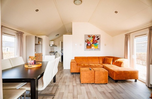 Maurik Cottage | Chalet in Maurik by Recreational Lake