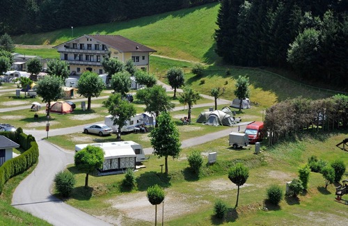 Kramsach House | Chalet in the Seeblick campsite in Kramsach