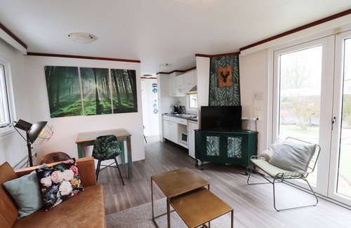Tzummarum House | Chalet in Tzummarum near Frisian Countryside