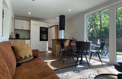 Beekbergen-Zuid Ski Chalet | Chalet in Veluwe near Scenic Trails