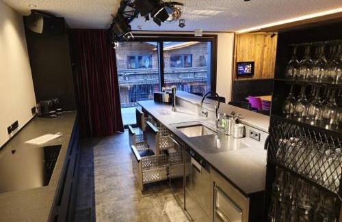 Aschau Im Zillertal House | Chalet in Zillertal near Ski Slopes & Whirlpool