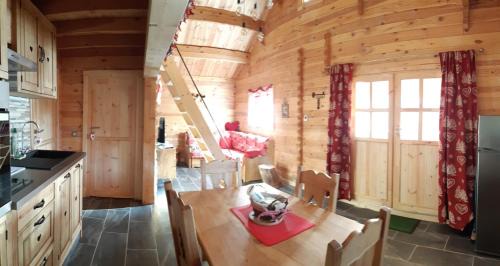 Bluffy Ski Chalet | Chalet L' ADRET