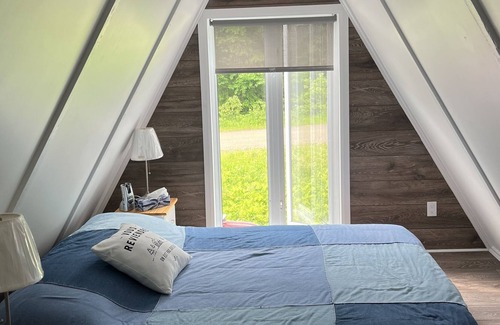 Notre-Dame-Des-Bois Ski Chalet | Chalet l'étoile filante with spa and indoor and outdoor fireplace