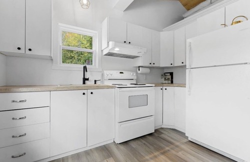 Saint-Aime-du-Lac-des-Iles Ski Chalet | Chalet Lac-des-iles