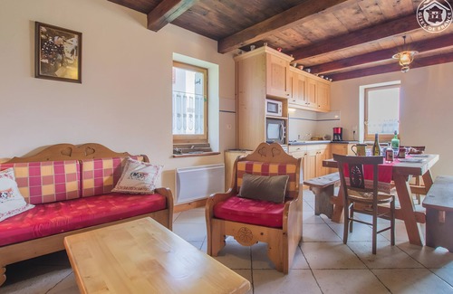 Montricher-Albanne Apartment | Chalet 'Le Lagopede' with Mountain View and Wi-Fi