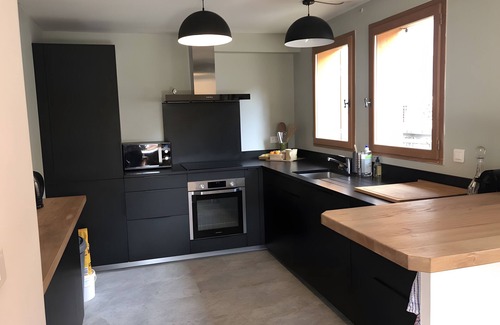 Villarabout Ski Chalet | Chalet 'Marmotte' with Mountain View, Private Terrace and Wi-Fi
