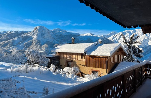 Villarabout Ski Chalet | Chalet 'Marmotte' with Mountain View, Private Terrace and Wi-Fi