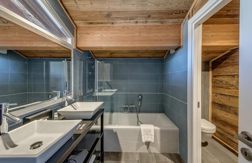 Les Boisses Ski Chalet | Chalet Merveilles by Les Etincelles
