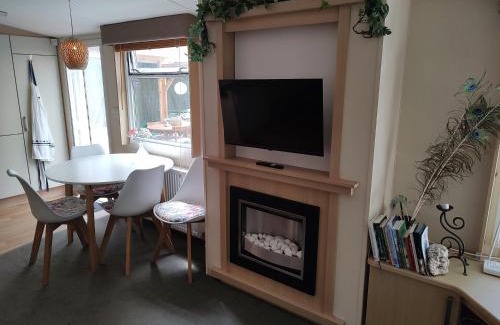 Vledder House | Chalet met veranda aan bosrand