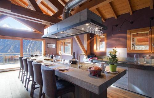 Les Deux Alpes Ski Chalet | Chalet Norma by Leavetown Vacations