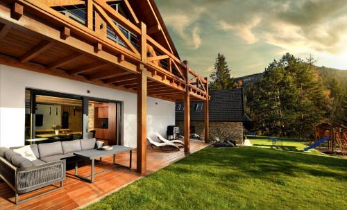 Huty Cabin | Chalet Oasis - Luxury Retreat at Chalets Kvačianska Dolina