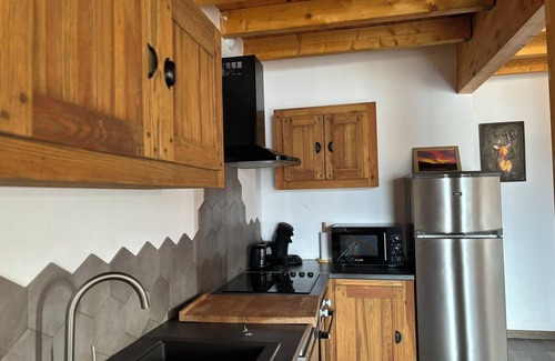 Matemale Ski Chalet | Chalet on the shores of Lake Matemale