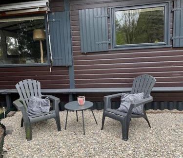 Hoevelaken House | Chalet op park met prive water in Hoevelaken