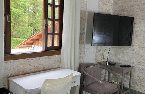 Monte Verde Ski Chalet | Chalet Paris - Romantic chalet 5 minutes from the center