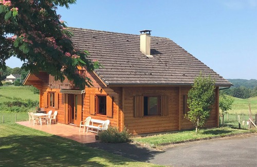 Meilhards House | Chalet Proximité Centre Bourg