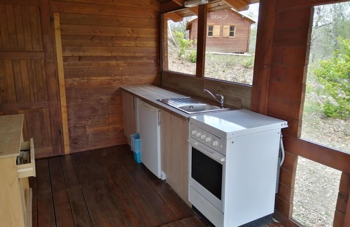 Simiane-la-Rotonde Cabin | Chalet Saut du moine