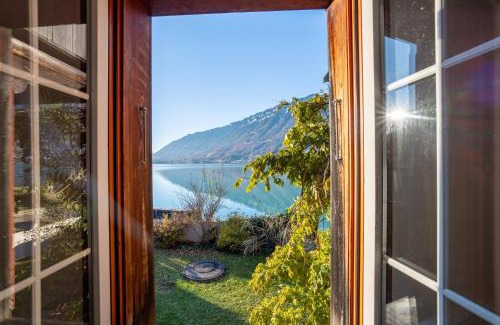 Iseltwald Apartment | Chalet Seehus Iseltwald