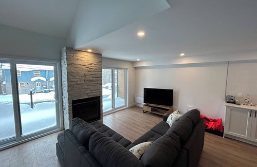 Sutton Ski Chalet | Chalet Ski-in/Ski-out