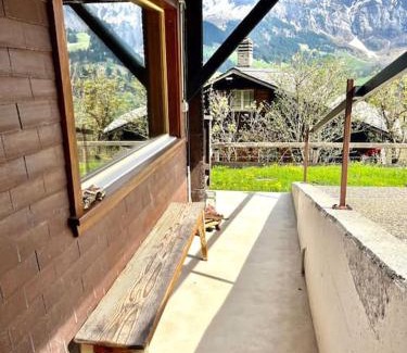 Adelboden Apartment | Chalet Sonnenheim, Wohnung mit Panoramafenster
