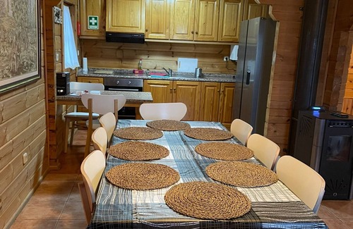 Penhas da Saude Ski Chalet | Chalet 'Sossego Serra Da Estrela' with Balcony, Wi-Fi and Air Conditioning