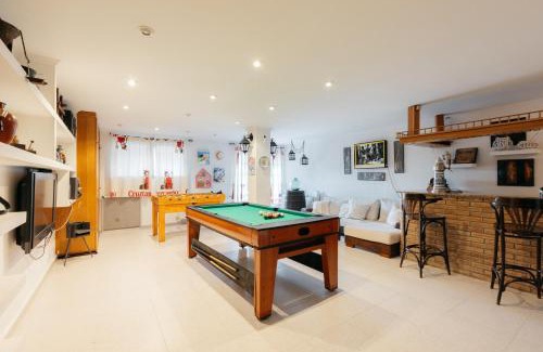 Paterna House | chalet, villa rodeada de naturaleza piscina a doce klm de Valencia y 7 del aeropuerto