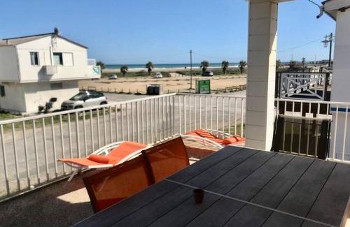 Gruissan Plage Ski Chalet | Chalet vue sur mer