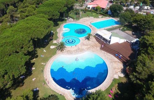 Baia Domizia Ski Chalet | Chalet w Terrace & Pool