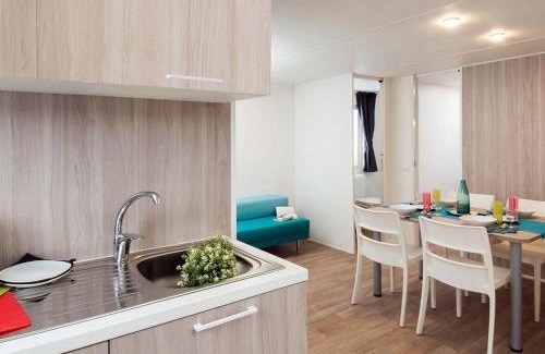 Baia Domizia Ski Chalet | Chalet w Terrace & Pool