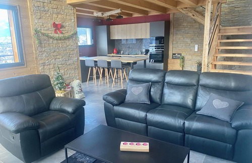 Villar-Saint-Pancrace Ski Chalet | Chalet with exceptional views, 5 minutes from the slopes