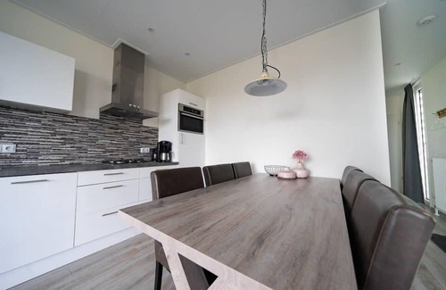Nunspeet House | Chalet with 2 bedrooms and terrace