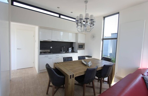 Schaarsbergen House | Chalet with 2 bedrooms and a terrace