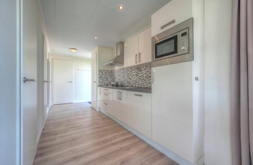 Municipality of Hellevoetsluis House | Chalet with 3 bedrooms and terrace