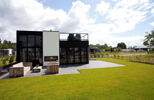 Nijkerk House | Chalet with 3 bedrooms and a terrace