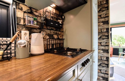 Garderen Ski Chalet | Chalet with balcony in Veluwe